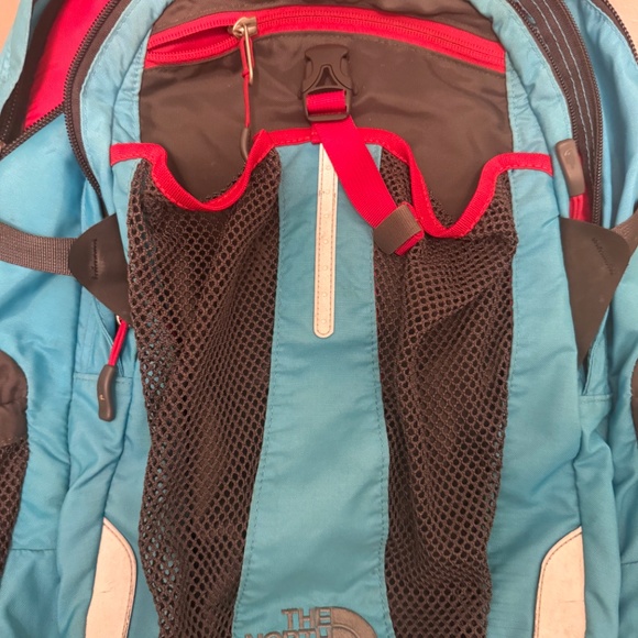 North Face Blue Recon Backpack - Hiking - School - Picture 4 of 7